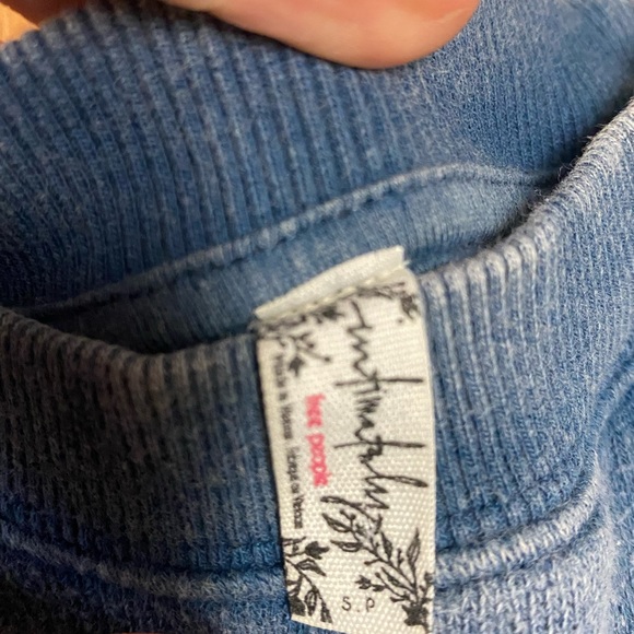 Free People - Size S Crewneck Sweater - Picture 3 of 4